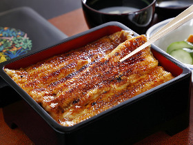 絶品「うなぎ」はテイクアウトもOK! 老舗のうなぎを日常的に味わう『うなぎ わたべ』【春日】