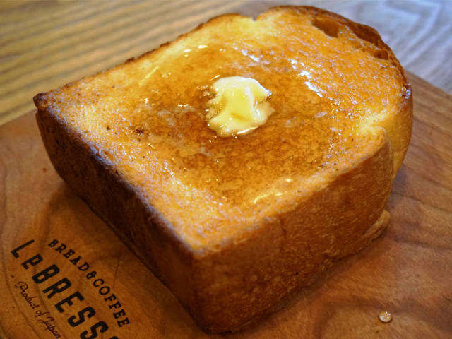 行列必至！東京のパン好きが惚れこむ「高級食パン」専門店６選の画像