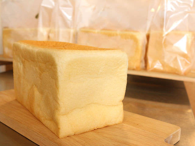 行列必至！東京のパン好きが惚れこむ「高級食パン」専門店６選の画像