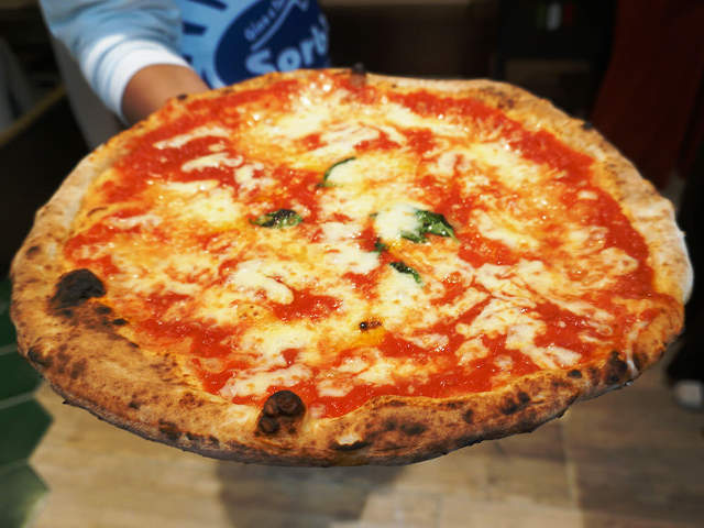 本場イタリアで2時間の行列を作るピッツェリアが日本初上陸 日本橋 コレド室町テラス で絶品ピザを堪能 Dressing ドレッシング