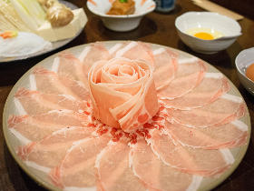 沖縄で絶対いきたい、幻の豚「アグー」の名店! 良質な脂と溢れる甘みは忘れられない味