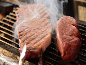 極上の「肉」体験ができる話題店がココ!大阪に行ったら絶対食べたい、エリート級「ステーキハウス」まとめ