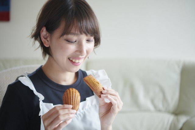 カリッとふわふわ食感の焼きたて「フィナンシェ」が完成！