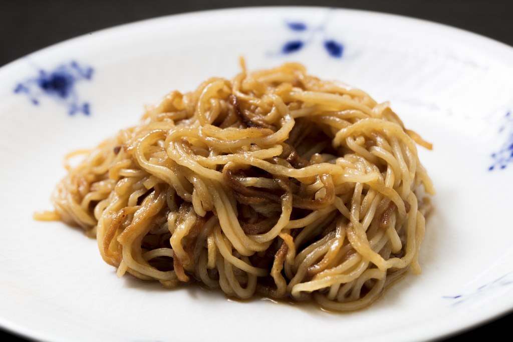 「具の無い焼きそば」がウマすぎてびっくり!見て驚き、確かな味に納得するモダンチャイニーズ