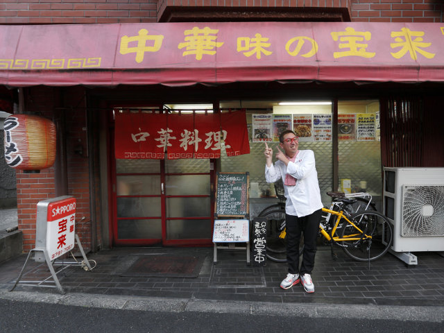 こだわり抜かれた 餃子 に餃子好き芸人も感動 中目黒で30年以上続く 愛され町中華 宝来 Dressing ドレッシング