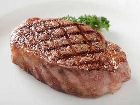極上の赤身肉が味わえる!おいしさを極めた、伝説の「会員制ステーキハウス」がここだ【予約方法教えます】