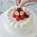 プロが作る イチゴのショートケーキ がおいしい理由を大公開 あの人気洋菓子研究家が教える本格レシピ Dressing ドレッシング