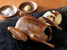 「鳩肉専門店」が赤坂に誕生!マニアックな美味に酔いしれる『鳩肉屋』で濃厚ジューシーな鳩肉を堪能すべし