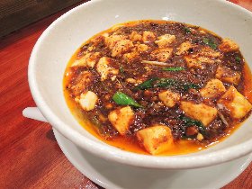 こんなラーメン食べたことない! 「シビれ系麻婆麺」や「海老出汁麺」など、東京の個性派ラーメン3選