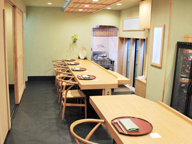 日本料理と中国料理の美しい融合を楽しめる『の弥七』