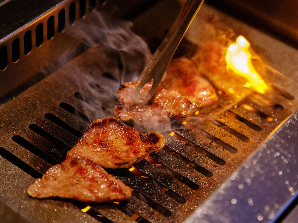 【超保存版】これが焼肉の焼き方決定版!ガスロースター店で部位ごとの焼き方を肉の専門家が超詳しく解説!