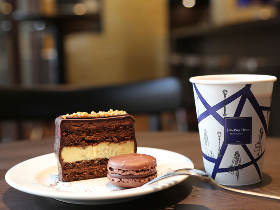 利きチョコもできる?!ジャン=ポール・エヴァンのコンセプト バー