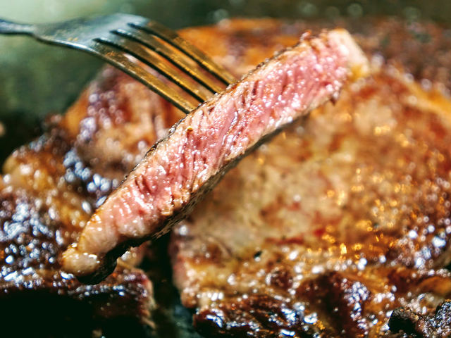 【お取り寄せ】極上ステーキから上質ハンバーグまで！ 肉マイスターがおすすめする本気でうまい肉料理5選