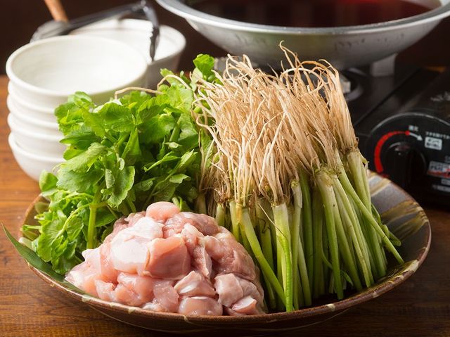 2. セリの&ldquo;根っこ&rdquo;がおいしい 仙台で人気のご当地鍋の実力