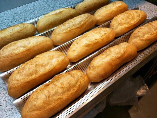 2．本場仕込みの製法でつくるパンは絶品！ 恵比寿『エビス バインミー ベーカリー』
