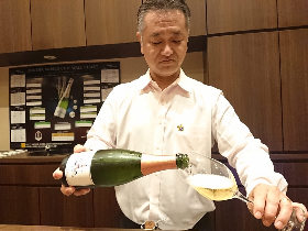 西麻布なのに財布に優しい! 裏の顔を持つヒミツの「シャンパン・バー」はプロ中のプロがもてなすオアシス
