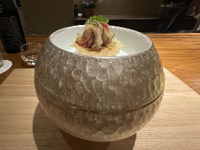 まる~い「3段重」を開けると?銀座の和食レストラン『季苑KION』の料理はサプライズに満ち溢れていた