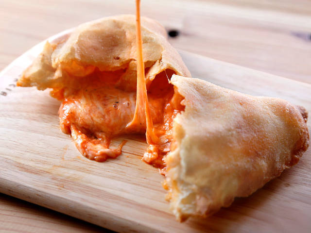 ミラノで人気の 包み揚げピザ専門店 が代官山に上陸 ランチ 軽食にオススメの イル パンツェロット Dressing ドレッシング