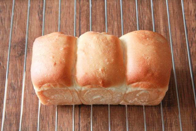 食パン専門店の味。生クリームでふんわり「生食パン」の作り方の画像