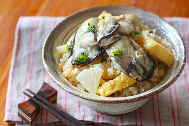 プリップリな「牡蠣」は今が旬！冬に食べたい、牡蠣のうまみをしっかり味わえる「炊き込みご飯」レシピ3選 - dressing（ドレッシング）