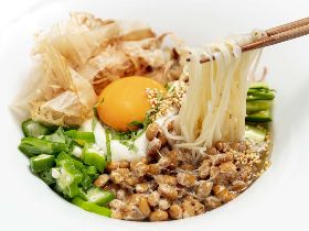 暑い夏は「そうめん」でシメる!? つるっと爽やかな極上そうめんを堪能できる、『そうめん そそそ』