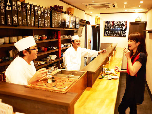 一味違う立ち飲みを体験 料理もお酒もハイクオリティな東京の立ち飲みまとめ Dressing ドレッシング