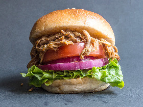 品川エキナカに新グルメ誕生! 肉汁あふれるプルドポークバーガーが超うまい『タミルズ』