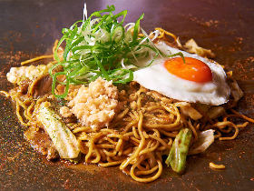 白金高輪で今年上半期で一番のブーム飯「焼きそば」の究極スタイルを食べに行く