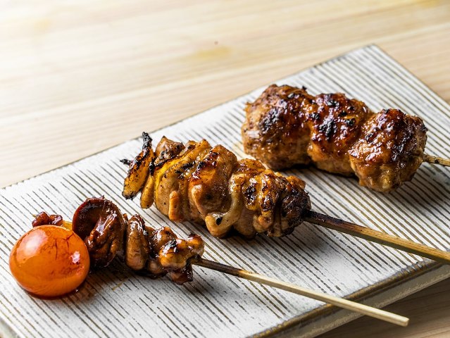 焼鳥ツウが太鼓判を押すイチオシの焼鳥店がここ 敷居の低さと極上の味を両立する恵比寿 鍈輝 えいき Dressing ドレッシング