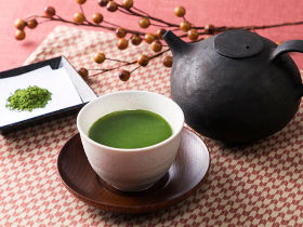 【年始めは日本茶でのんびり】 和食にも和菓子にも合う「プレミアムな緑茶5選」