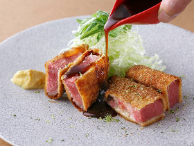 肉厚すぎる「ハムカツ」がウマすぎる! 荒木町に誕生した人気日本料理店『鈴なり』の姉妹店「東京割烹」
