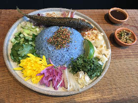 「タイ料理=屋台料理」の概念が覆る!渋谷の新名所『チョンプー』で出逢う、新しいタイ料理の世界