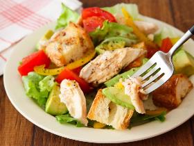 ダイエッターが注目するこのオイルは試さないと損! 朝・昼・夕3食で効果的な献立提案レシピ3選