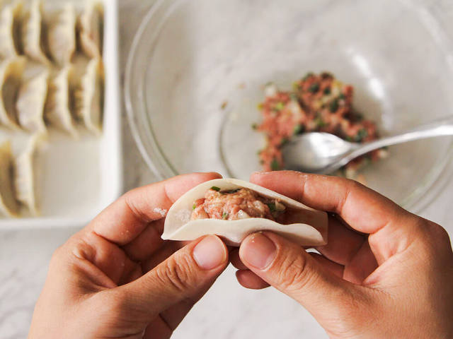 おいしい餃子を作る救世主！「白菜の浅漬け」でシャキじゅわ食感も思いのまま♪の画像