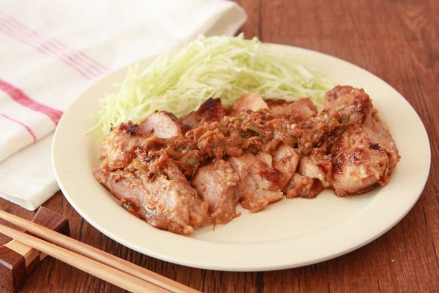 麹でやわらかコクうま「甘酒のネギ味噌チキン」