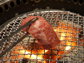 黒毛和牛コースが神コスパ!『炭火焼肉ふちおか』の努力と技術とクオリティに肉マイスターも驚がくした