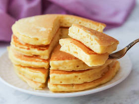 科学の力でふんわり膨らむ!お店のような「パーフェクトなホットケーキ」が焼けるようになる簡単レシピ