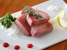 赤身”10秒ロース”が感動的なおいしさ! 吉祥寺の人気焼肉店『焼肉いのうえ』で極上の肉を喰らう