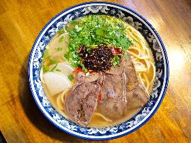 美しい手延べ麺と薬膳スープで中毒必至、中国の有名ラーメン店『金味徳』が東京・六本木に上陸