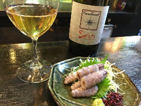 東京がほこる酒飲みの聖地・立石ホッピングの要所、おでんと酒が心ゆくまで楽しめる『おでん丸忠』