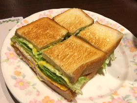 城南の酒都ムサコ(武蔵小山)はしご酒の終着駅は、帰って来たリアルな『深夜食堂』