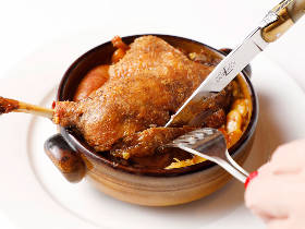 南フランスの郷土料理「カスレ」を食べるならここだ！ 麻布十番『ビストロ コティディアン』