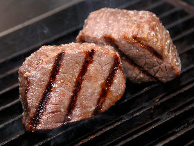 新しい熟成肉「なれにく」とは? 肉料理を極めた、完全紹介制の隠れ家レストラン『千』