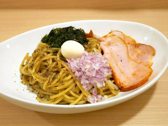 にぼたんって…？日本橋「煮干しパスタ専門店」に連日大行列！