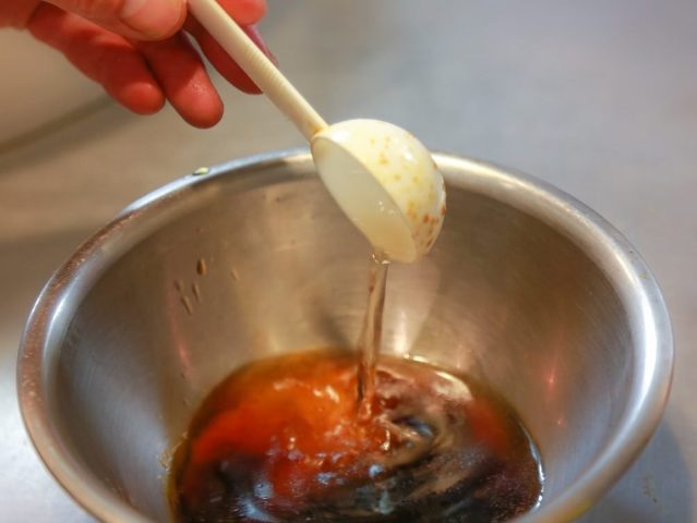  四川の名料理人・井桁シェフ直伝「鶏肉とカシューナッツのピリ辛炒め」の作り方の画像