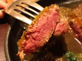 NZ産牧草牛ステーキが驚きのやわらかさ! 肉激戦区の街、赤坂でいまイチオシの赤身肉ランチ